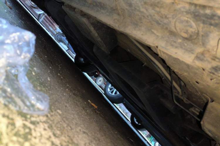 Used Bestune M9 2023 2.0T Ultimate Edition Chassis Front Right