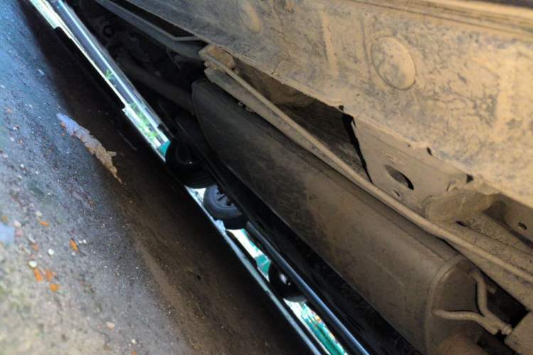 Used Bestune M9 2023 2.0T Ultimate Edition Chassis Rear Left