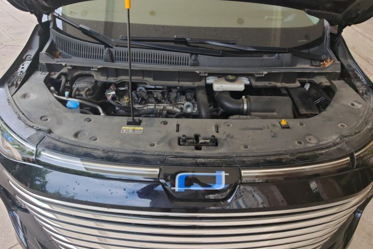 Used Bestune M9 2023 2.0T Prestige Edition Engine Bay