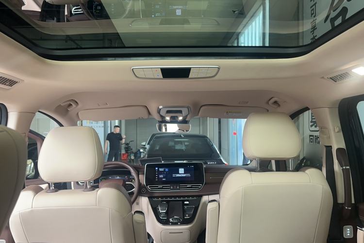 Used Bestune M9 2023 2.0T Prestige Edition Headliner