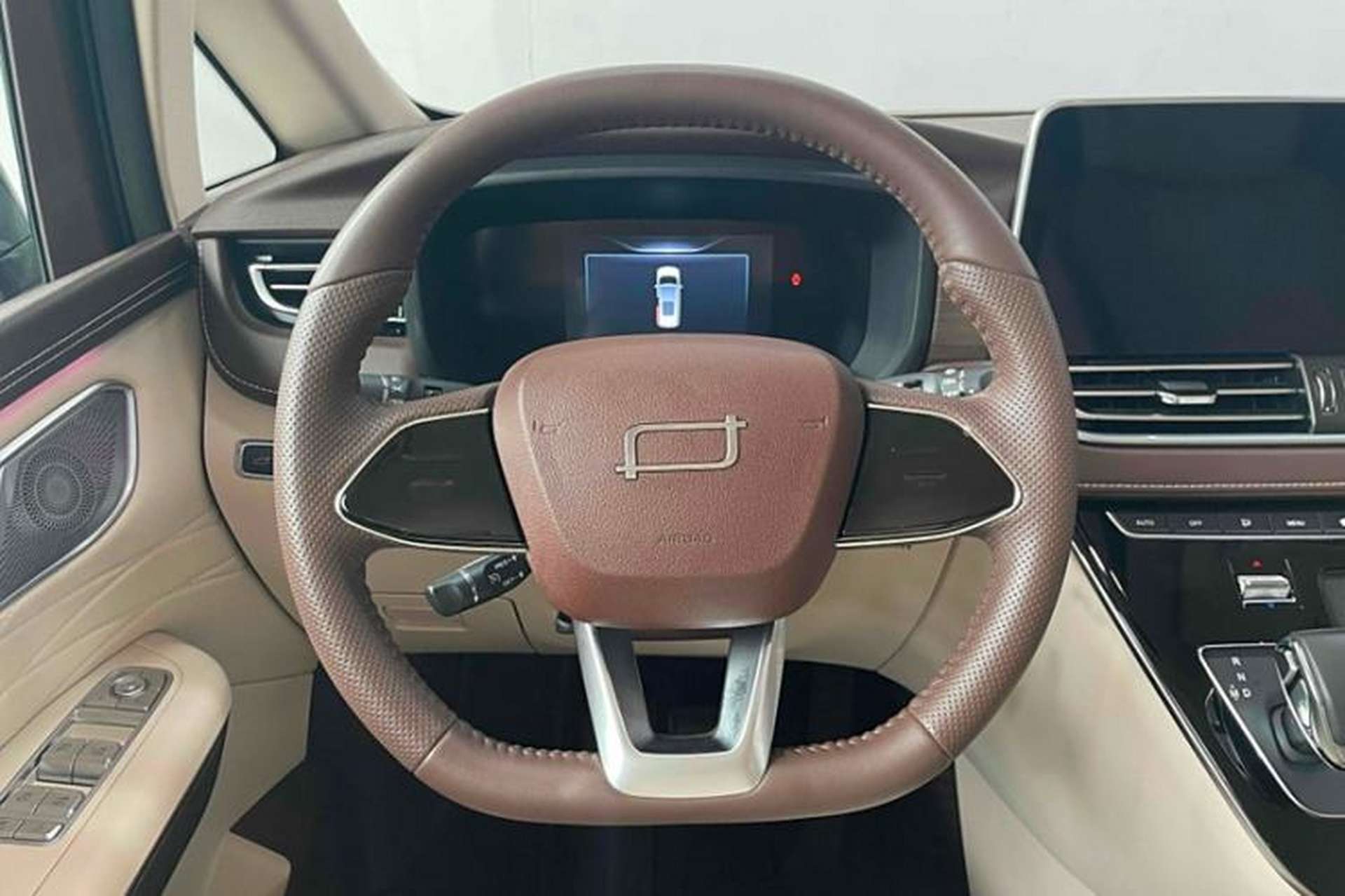 Used Bestune M9 2023 2.0T Ultimate Edition Interior 2