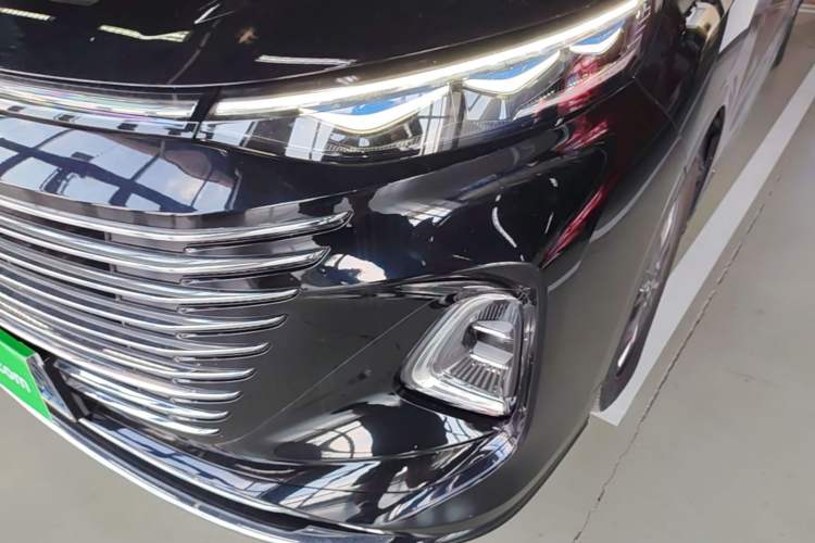 Used Bestune M9 2023 2.0T Prestige Edition Left Front Headlight