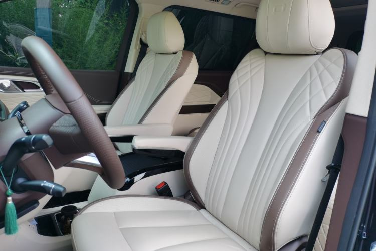 Used Bestune M9 2023 2.0T Ultimate Edition Left Front Seat