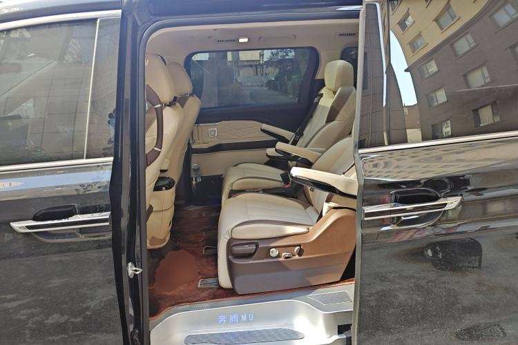 Used Bestune M9 2023 2.0T Ultimate Edition Left Rear Seat