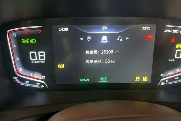 Used Bestune M9 2023 2.0T Prestige Edition Odometer Close Up