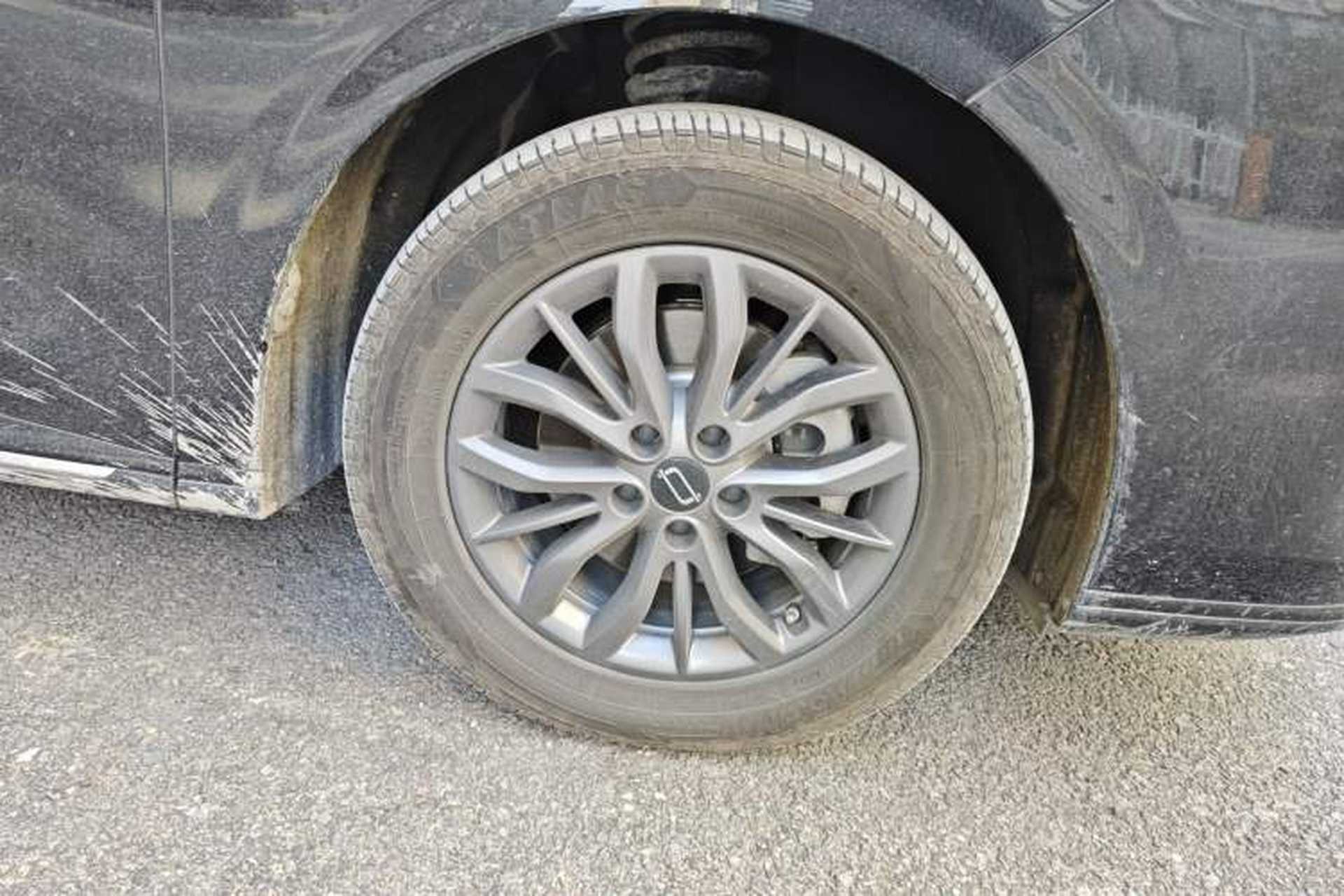 Used Bestune M9 2023 2.0T Ultimate Edition Right Front Wheel Hub