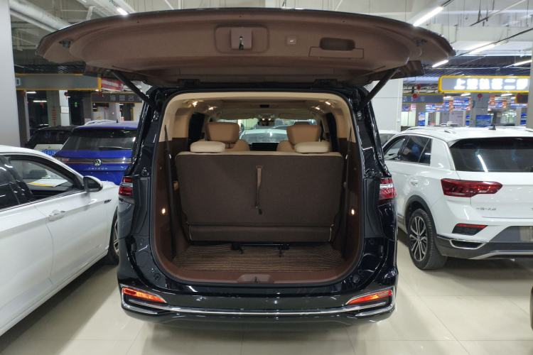 Used Bestune M9 2023 2.0T Ultimate Edition Trunk