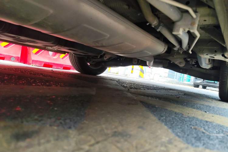 Used Bestune M9 2023 2.0T Ultimate Edition Chassis Front Left
