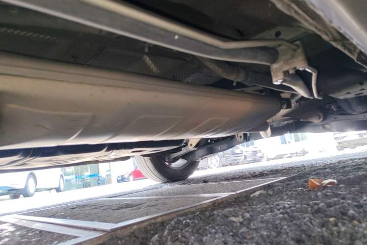 Used Bestune M9 2023 2.0T Ultimate Edition Chassis Rear Left
