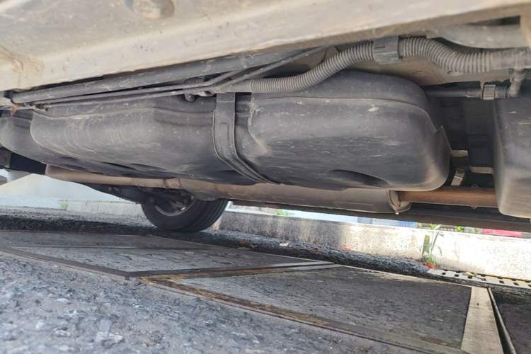 Used Bestune M9 2023 2.0T Ultimate Edition Chassis Rear Right
