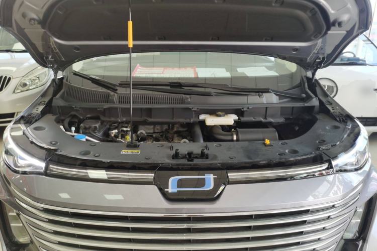 Used Bestune M9 2023 2.0T Prestige Edition Engine Bay