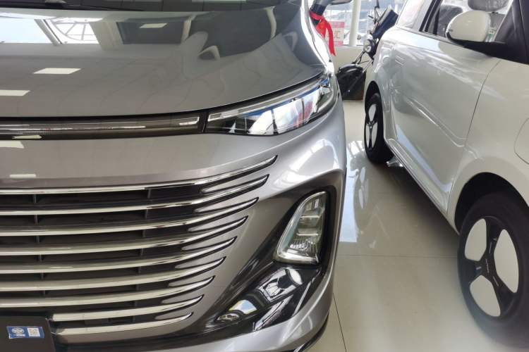 Used Bestune M9 2023 2.0T Prestige Edition Left Front Headlight