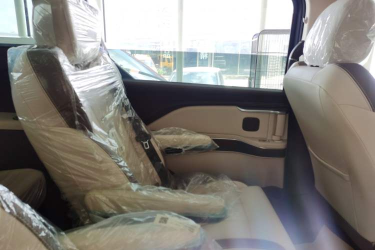 Used Bestune M9 2023 2.0T Prestige Edition Left Rear Door Interior