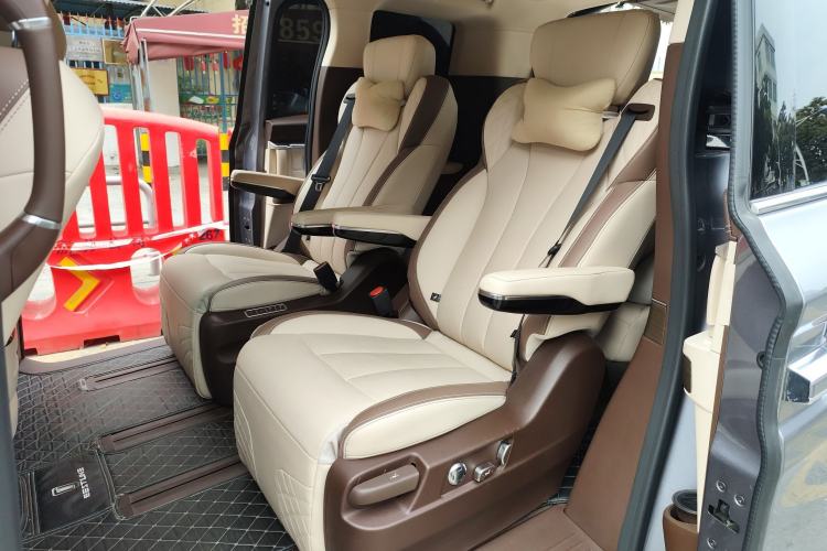 Used Bestune M9 2023 2.0T Ultimate Edition Left Rear Seat