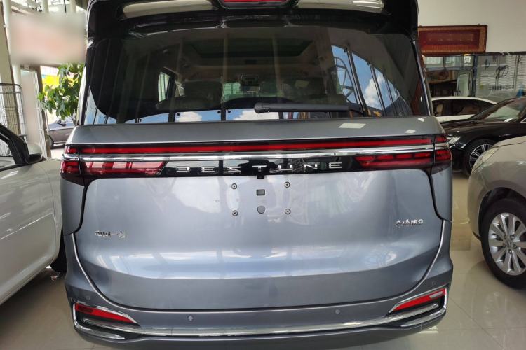 Used Bestune M9 2023 2.0T Prestige Edition Rear