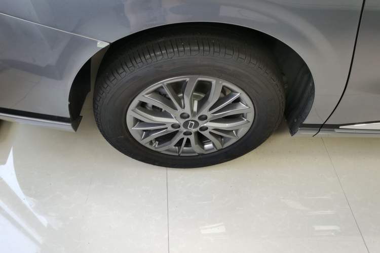 Used Bestune M9 2023 2.0T Prestige Edition Right Rear Wheel Hub