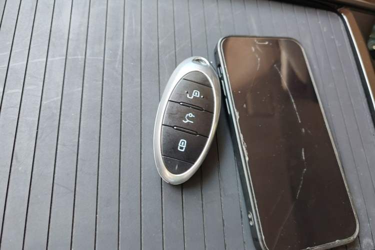Used Bestune M9 2023 2.0T Ultimate Edition Vehicle Key