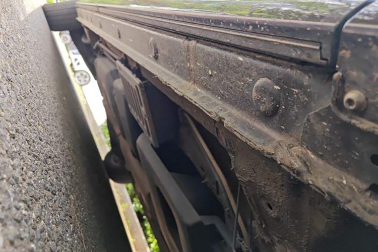 Used Bestune M9 2023 2.0T Ultimate Edition Chassis Front Right