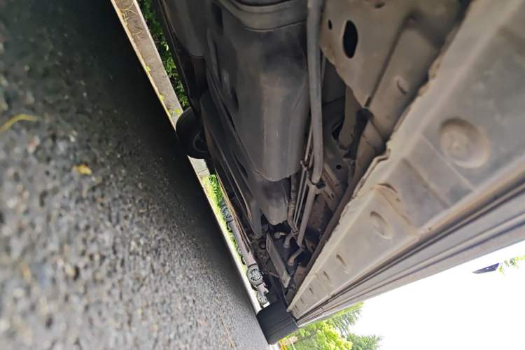 Used Bestune M9 2023 2.0T Ultimate Edition Chassis Rear Right