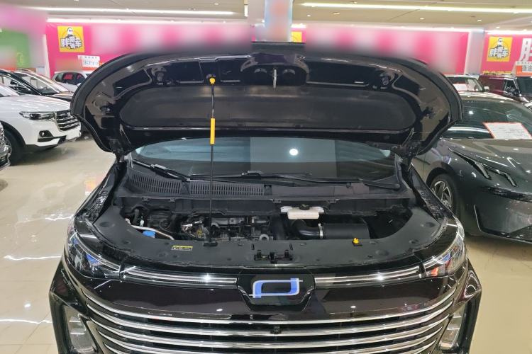 Used Bestune M9 2023 2.0T Ultimate Edition Engine Bay