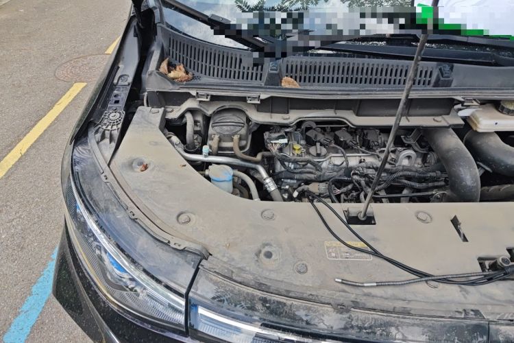 Used Bestune M9 2023 2.0T Ultimate Edition Engine Bay Right