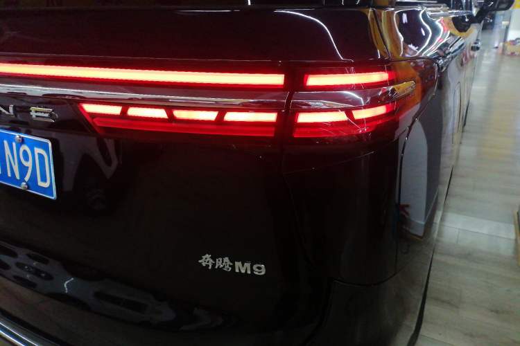 Used Bestune M9 2023 2.0T Ultimate Edition Exterior 6