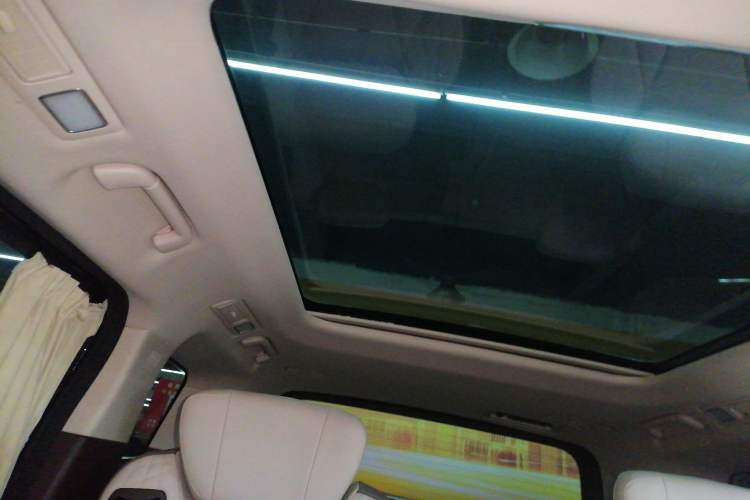 Used Bestune M9 2023 2.0T Ultimate Edition Headliner