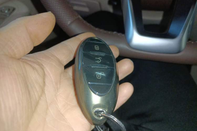 Used Bestune M9 2023 2.0T Ultimate Edition Interior 1