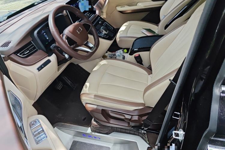 Used Bestune M9 2023 2.0T Ultimate Edition Left Front Seat