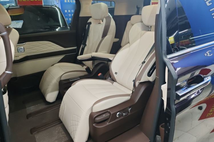 Used Bestune M9 2023 2.0T Ultimate Edition Left Rear Seat