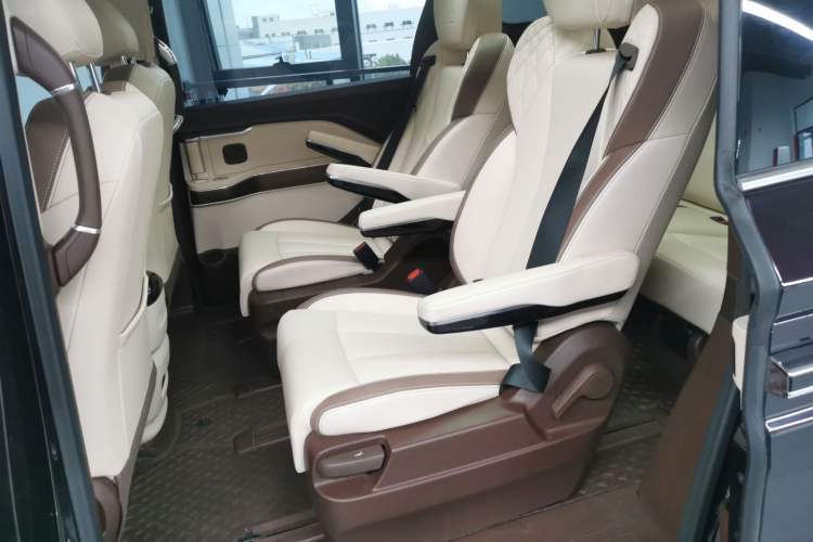 Used Bestune M9 2023 2.0T Prestige Edition Left Rear Seat