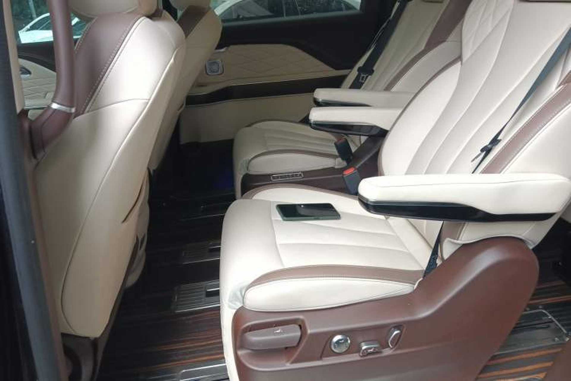 Used Bestune M9 2023 2.0T Ultimate Edition Left Rear Seat