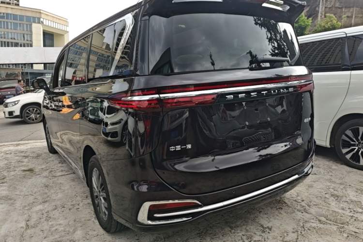 Used Bestune M9 2023 2.0T Ultimate Edition Rear Left 45 Deg