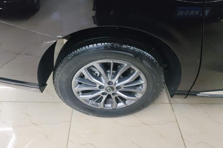 Used Bestune M9 2023 2.0T Ultimate Edition Right Rear Wheel Hub