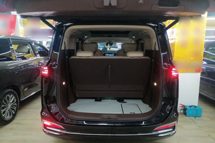 Used Bestune M9 2023 2.0T Ultimate Edition Trunk