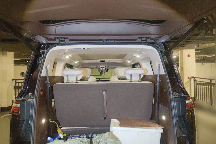 Used Bestune M9 2023 2.0T Ultimate Edition Trunk