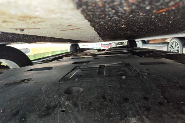 Used Bestune M9 2023 2.0T Ultimate Edition Chassis Front