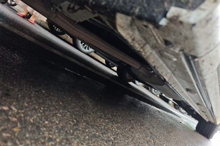 Used Bestune M9 2023 2.0T Ultimate Edition Chassis Front Left
