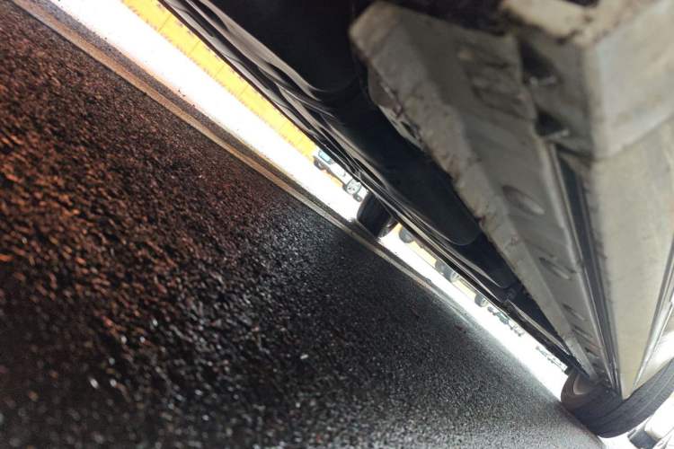 Used Bestune M9 2023 2.0T Ultimate Edition Chassis Rear Right
