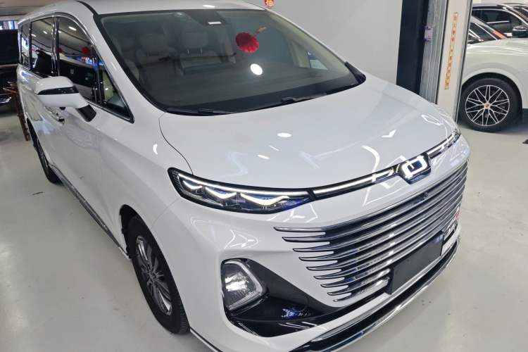 Used Bestune M9 2023 2.0T Prestige Edition Exterior 1