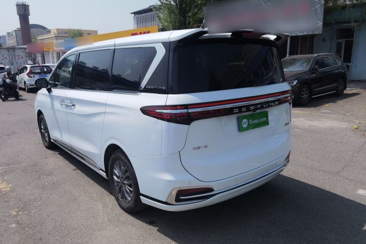 Used Bestune M9 2023 2.0T Prestige Edition Exterior 2