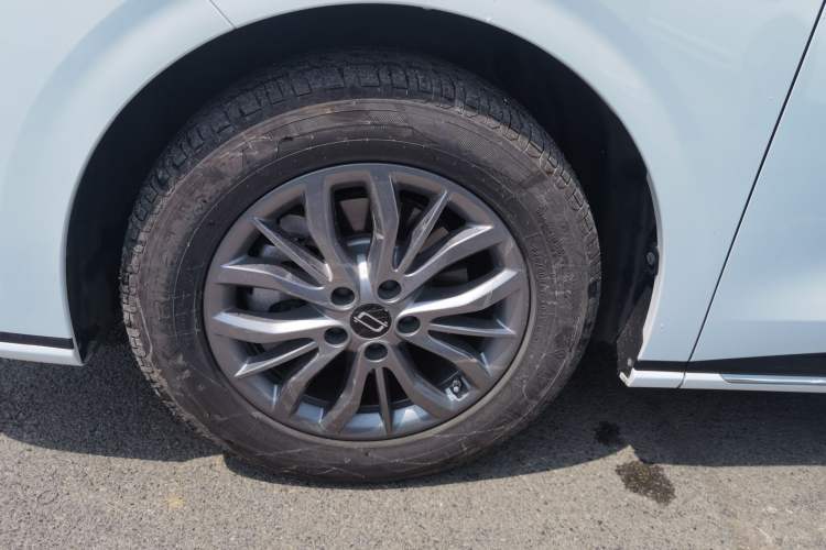 Used Bestune M9 2023 2.0T Prestige Edition Exterior 4