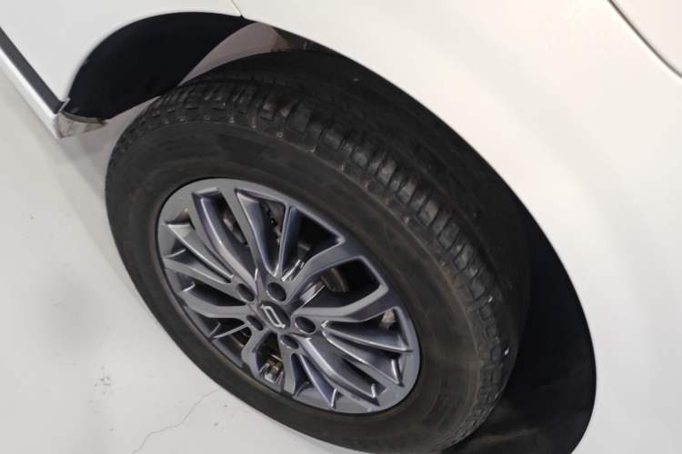 Used Bestune M9 2023 2.0T Prestige Edition Exterior 5