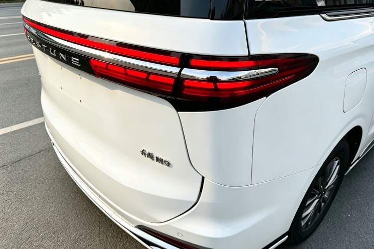 Used Bestune M9 2023 2.0T Prestige Edition Exterior 8