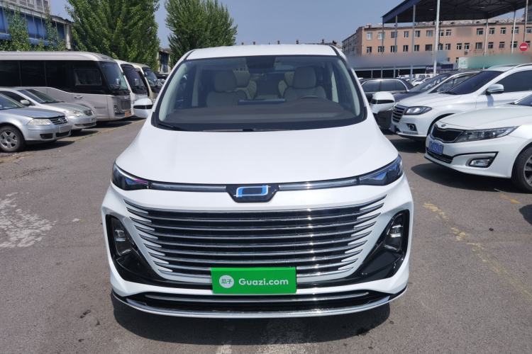 Used Bestune M9 2023 2.0T Prestige Edition Front