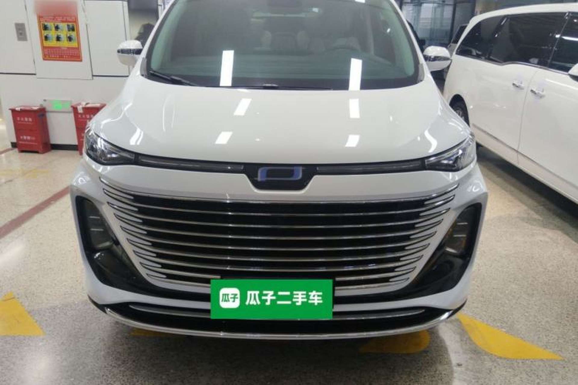 Used Bestune M9 2023 2.0T Prestige Edition Front