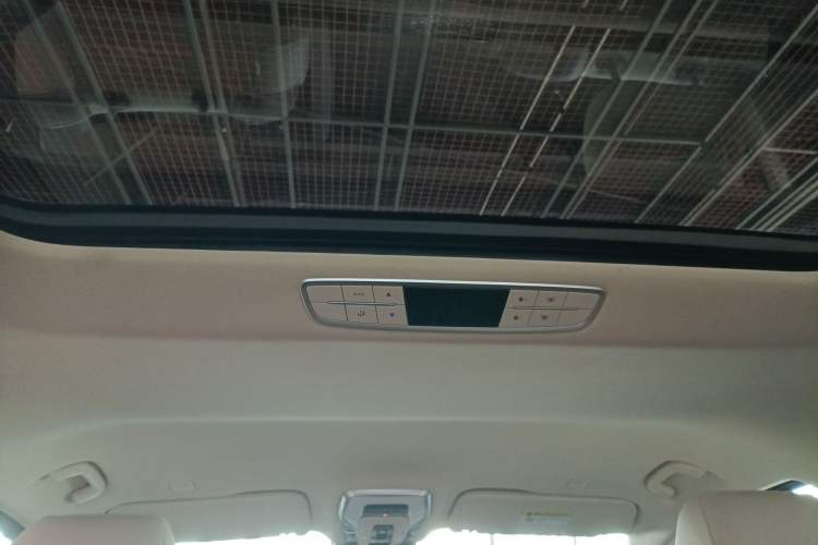 Used Bestune M9 2023 2.0T Prestige Edition Headliner
