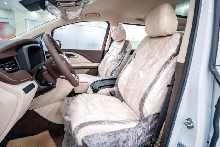 Used Bestune M9 2023 2.0T Prestige Edition Interior 5