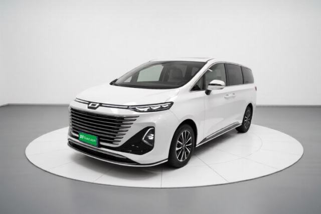 Używany Bestune M9 2023 2.0T Ultimate Edition
