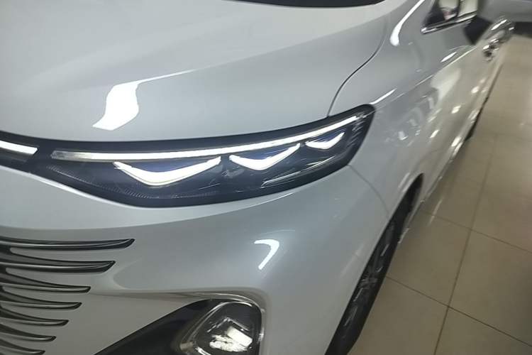 Used Bestune M9 2023 2.0T Ultimate Edition Left Front Headlight